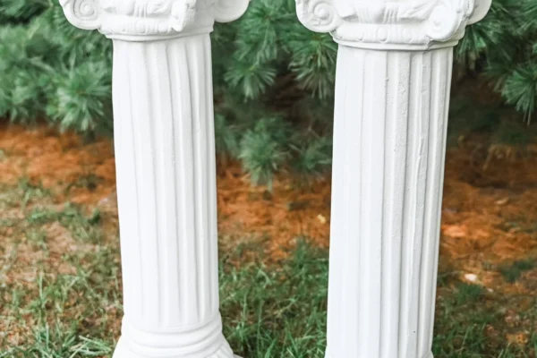 White Pillars
