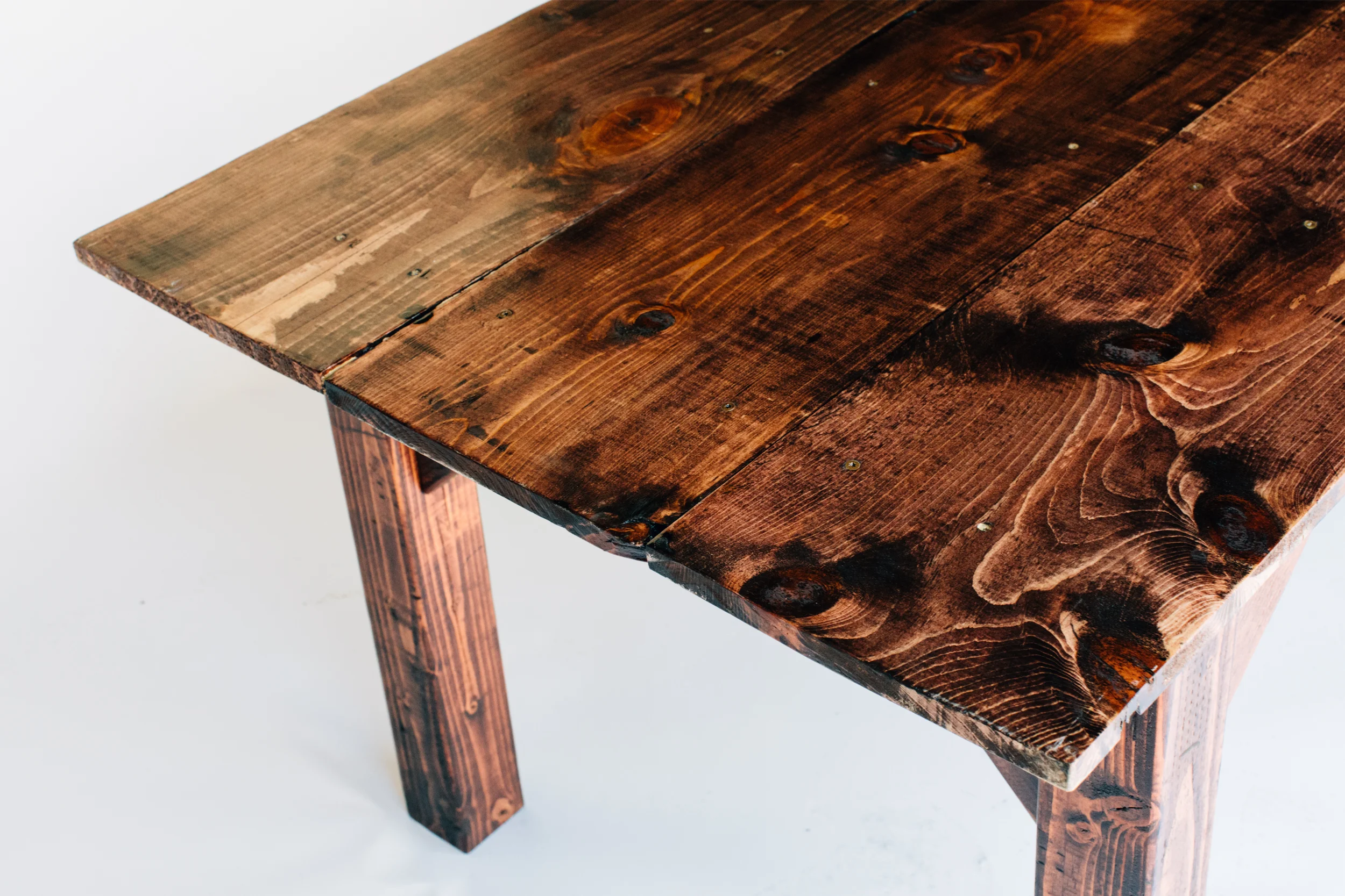 8ft farmhouse table top detail