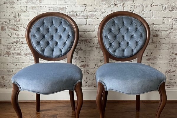 Blue Chairs lounge rental